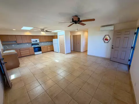 405 N Palapalae Pl, Kaunakakai, HI 96748