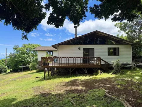 Exterior - 19 Alanui Pl, Kula, HI 96790 photo 6 of 10