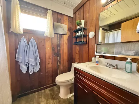 Bath - 19 Alanui Pl, Kula, HI 96790 photo 1 of 2