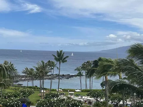 1 Bay Dr #3506, Lahaina, HI 96761
