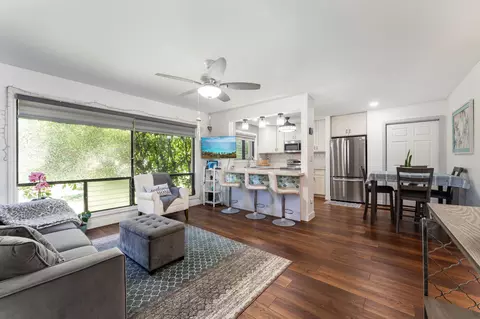 15 Kulanihakoi St #20A, Kihei, HI 96753