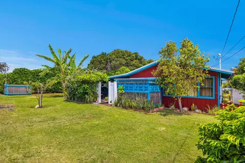 44 Lino Pl, Makawao, HI 96768