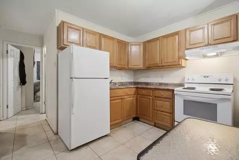 349 N Market St #A3, Wailuku, HI 96793
