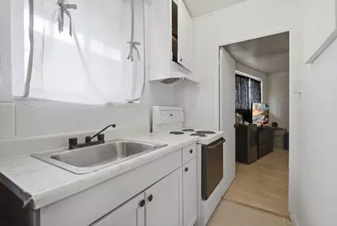 349 N Market St #A4, Wailuku, HI 96793