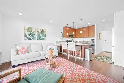 3740 Lower Honoapiilani Rd #F-303, Lahaina, HI 96761
