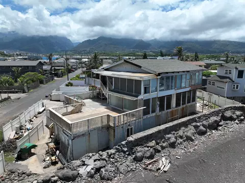 528 Kaikoo Pl, Wailuku, HI 96793