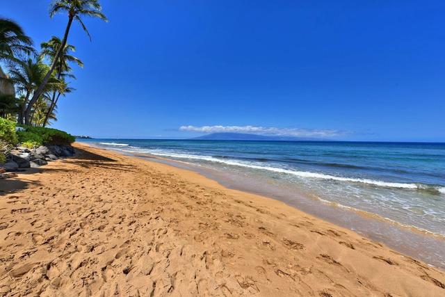 106 Kaanapali Shores Pl #801, Lahaina, HI 96761