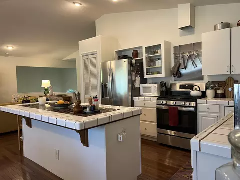 Kitchen - 590 Kaiapa Pl, Haiku, HI 96708 photo 1 of 1