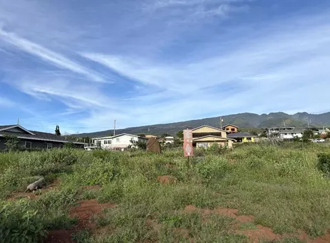 1586 Ainakea Rd, Lahaina, HI 96761