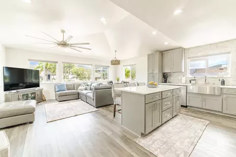 119 Kaikai St, Wailuku, HI 96793