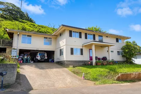 2296 Mokuhau Rd, Wailuku, HI 96793