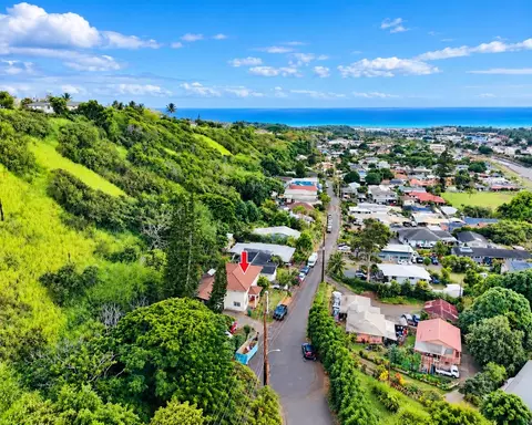 2296 Mokuhau Rd, Wailuku, HI 96793