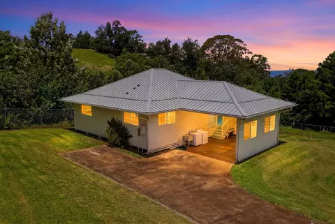 37 Pukiki Pl #B, Makawao, HI 96768