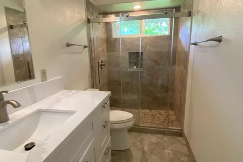 Bath - 4345 Waha Pl, Haiku, HI 96708 photo 4 of 6