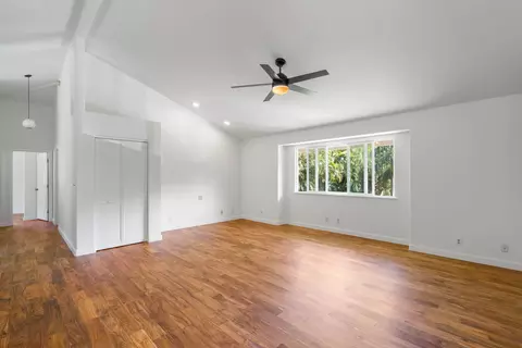 Living - 4345 Waha Pl, Haiku, HI 96708 photo 3 of 9