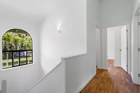 Entry Way - 4345 Waha Pl, Haiku, HI 96708 photo 1 of 1