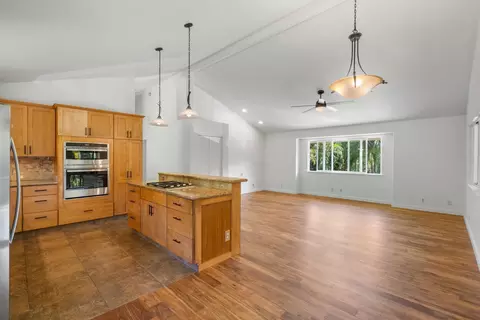 Living - 4345 Waha Pl, Haiku, HI 96708 photo 5 of 9