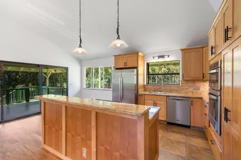 Kitchen - 4345 Waha Pl, Haiku, HI 96708 photo 3 of 5