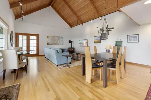 Dining - 68 Ka Dr, Kula, HI 96790 photo 2 of 2
