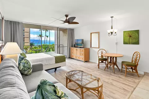 4365 Lower Honoapiilani Rd #216, Lahaina, HI 96761