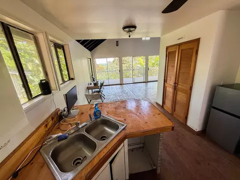 Kitchen - 420 Haumana Rd, Haiku, HI 96708 photo 2 of 2