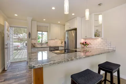 480 Kenolio Rd #23-104, Kihei, HI 96753