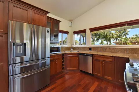 Kitchen - 6 Iris Pl, Lahaina, HI 96761 photo 4 of 5