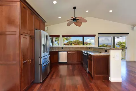 Kitchen - 6 Iris Pl, Lahaina, HI 96761 photo 3 of 5