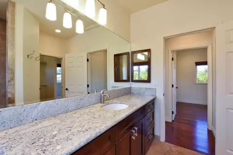 Bath - 6 Iris Pl, Lahaina, HI 96761 photo 3 of 3