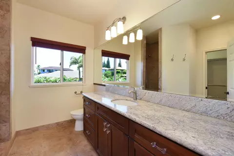 Bath - 6 Iris Pl, Lahaina, HI 96761 photo 2 of 3