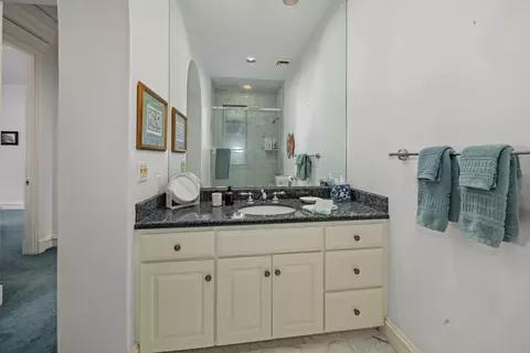 Bath - 212 Crestview Rd, Lahaina, HI 96761 photo 7 of 8