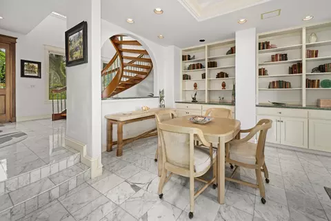 Dining - 212 Crestview Rd, Lahaina, HI 96761 photo 1 of 4