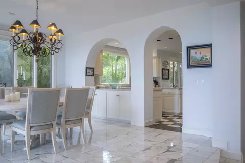 Dining - 212 Crestview Rd, Lahaina, HI 96761 photo 3 of 4