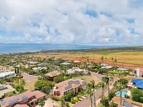 View/Area - 54 Hakui Loop, Lahaina, HI 96761 photo 3 of 3