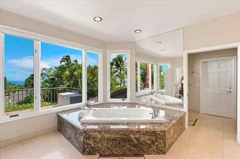 Bath - 54 Hakui Loop, Lahaina, HI 96761 photo 3 of 7