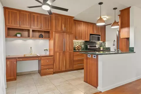 160 Keonekai Rd #21-101, Kihei, HI 96753