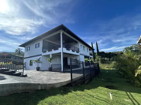 101 Elepaio Pl #A, Kula, HI 96790