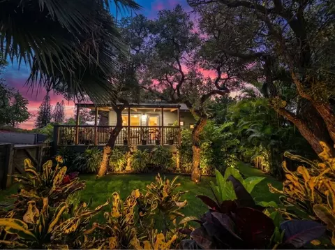 163 Auhana Rd #B, Kihei, HI 96753