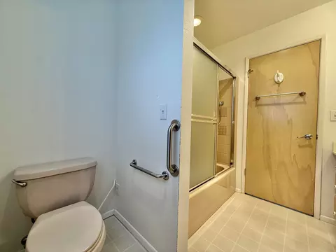 Bath - 70 Akea Pl, Kula, HI 96790 photo 3 of 7