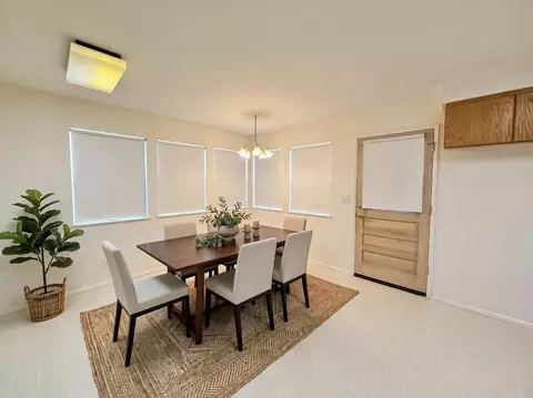 Dining - 70 Akea Pl, Kula, HI 96790 photo 1 of 2