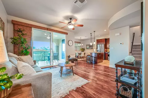 27 Pohina St #1403, Wailuku, HI 96793