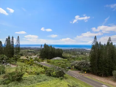 2584 Kamaile St, Wailuku, HI 96793