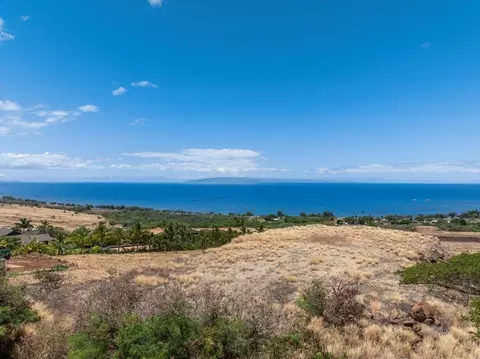 295 Luawai St #12A, Lahaina, HI 96761