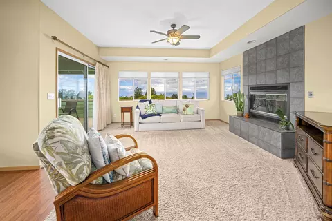 Living - 8 Paliuli Pl, Kula, HI 96790 photo 2 of 4