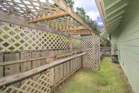 Exterior - 8 Paliuli Pl, Kula, HI 96790 photo 10 of 14