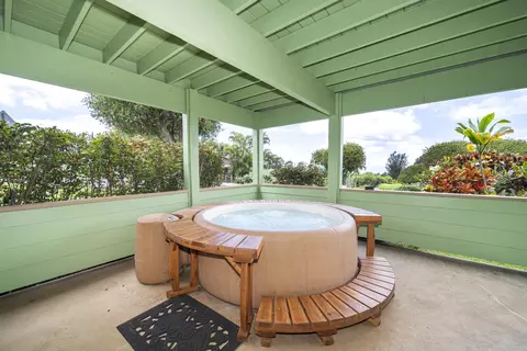 Exterior - 8 Paliuli Pl, Kula, HI 96790 photo 11 of 14