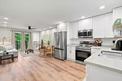 71 Kopi Ln #2-204, Wailuku, HI 96793