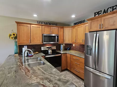 2777 S Kihei Rd #F-102, Kihei, HI 96753