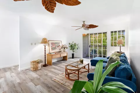 160 Keonekai Rd #27-201, Kihei, HI 96753