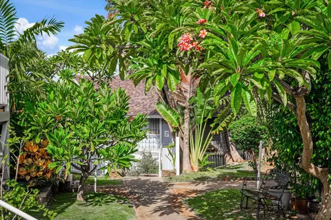 160 Keonekai Rd #27-201, Kihei, HI 96753